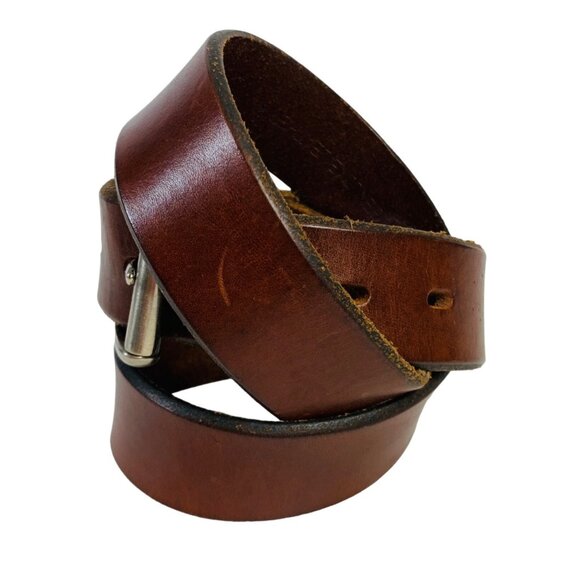 Roundtree Yorke Saddle Brown Leather Belt Sz 34 Classic Buckle Jean Casual Dress - Picture 2 of 14